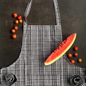 APRON WITH OVEN MITTEN 3
